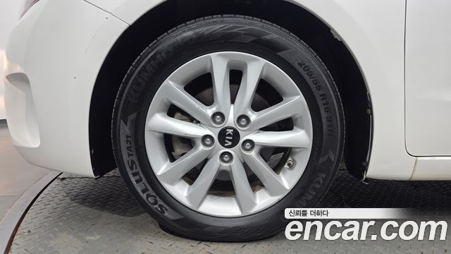 Kia K3 из Кореи Encar