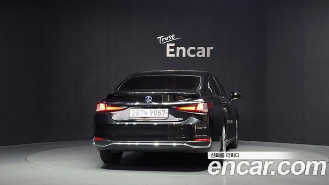Lexus ES Executive — пробег 107 706 км — фото 4 из 5