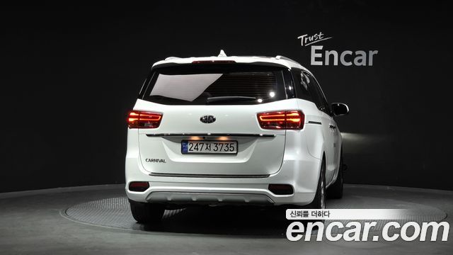 Kia Carnival из Кореи Encar