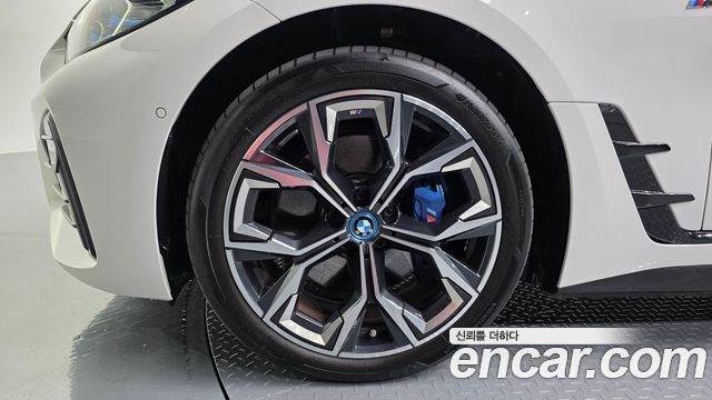 BMW i4 eDrive40 M Sports Pro — пробег 47 663 км — фото 5 из 5