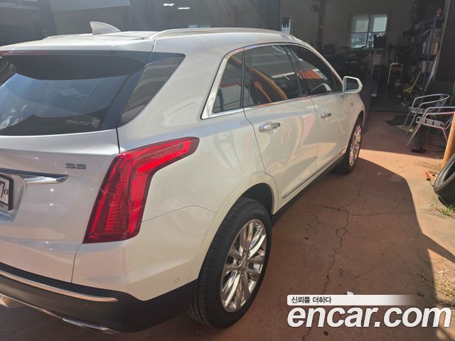 Cadillac XT5 3.6 Platinum — пробег 77 443 км — фото 2 из 5
