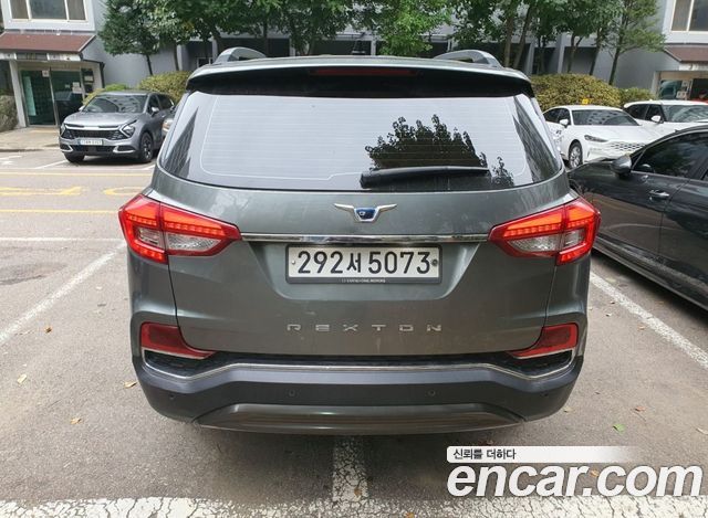 Ssangyong Rexton из Кореи Encar
