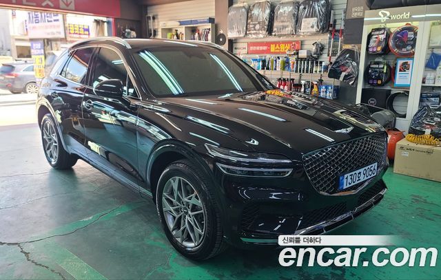 Genesis GV70 2.5T Gasoline AWD — пробег 18 266 км — фото 3 из 5