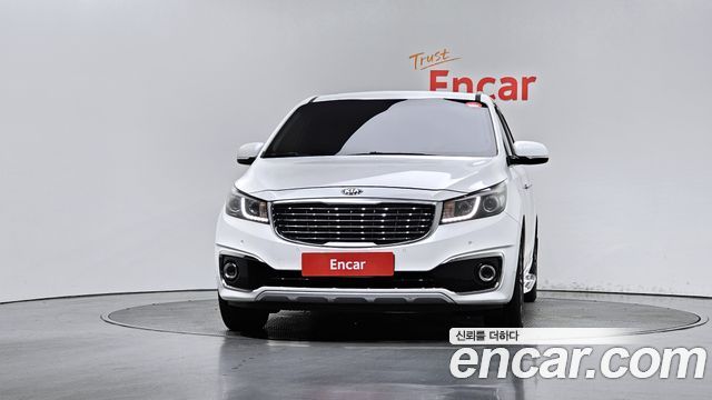 Kia Carnival 9-seater Noblesse — пробег 67 500 км — фото 3 из 5