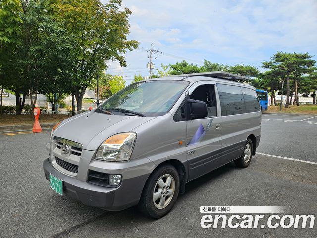 Hyundai Starex 9-Seater CRDi GRX Deluxe — пробег 146 000 км — фото 1 из 5