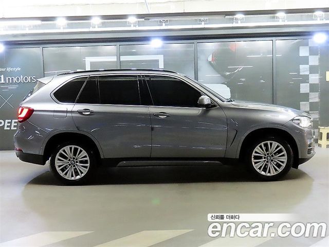 BMW X5 xDrive 30d — пробег 221 763 км — фото 3 из 5