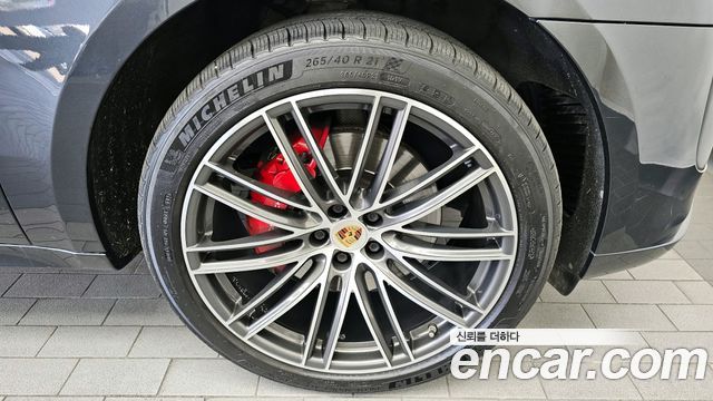 Porsche Macan 2.9 GTS 95B — пробег 116 375 км — фото 5 из 5