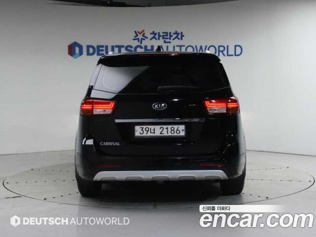 Kia Carnival из Кореи Encar