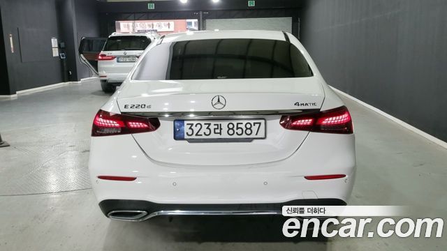 Mercedes-Benz E-Class из Кореи Encar