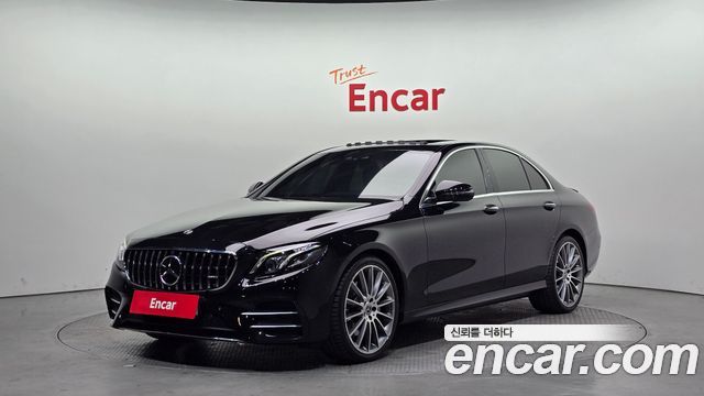 Mercedes-Benz E-Class E300 4MATIC AMG Line — пробег 75 539 км — фото 1 из 5