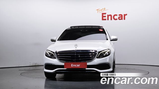 Mercedes-Benz E-Class E300 4MATIC EX Intelligent Drive — пробег 54 340 км — фото 3 из 5