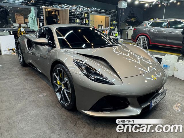 Lotus Emira 2.0 — пробег 4 000 км — фото 2 из 5