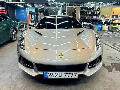 Lotus Emira 2.0 — пробег 4 000 км — фото 3 из 5