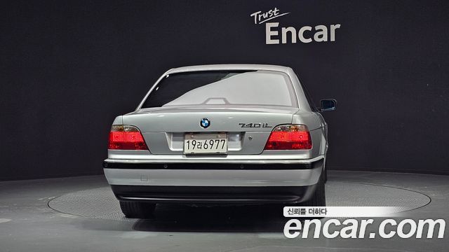 BMW 7-Series из Кореи Encar