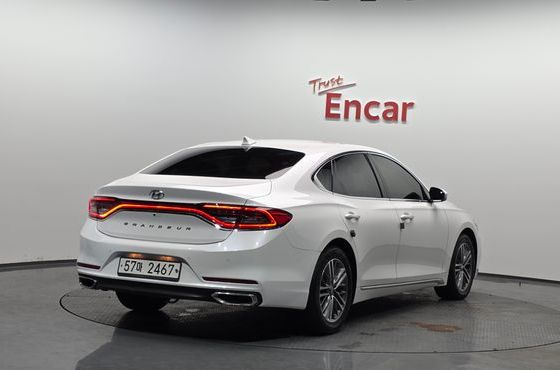 Hyundai Grandeur 2.4 Premium — пробег 55 008 км — фото 2 из 5