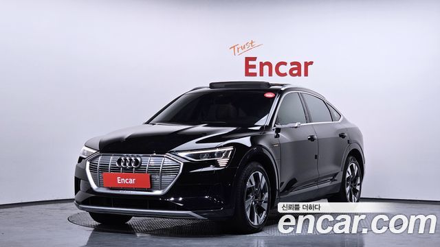 Audi e-tron 50 Quattro Sportback — пробег 56 501 км — фото 1 из 5
