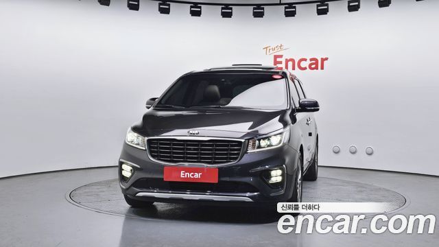 Kia Carnival 9-Seater Noblesse Special — пробег 99 947 км — фото 3 из 5