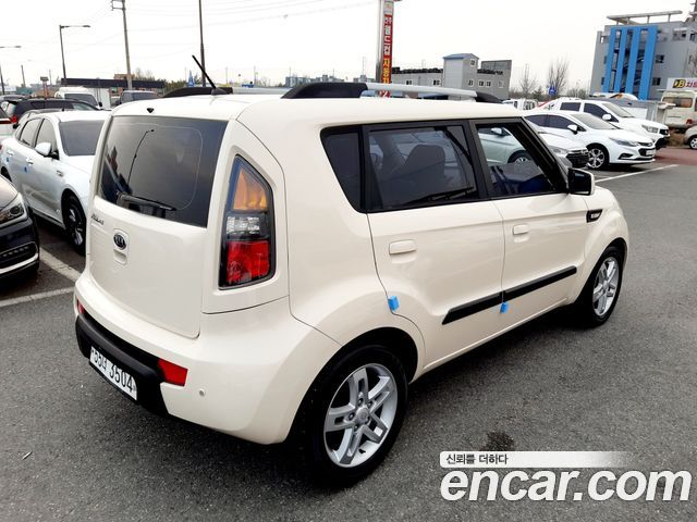 Kia Soul 1.6 2U Deluxe — пробег 120 000 км — фото 4 из 5