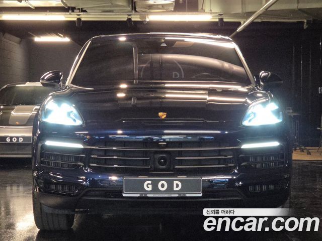 Porsche Cayenne 3.0 E-Hybrid — пробег 49 000 км — фото 1 из 5