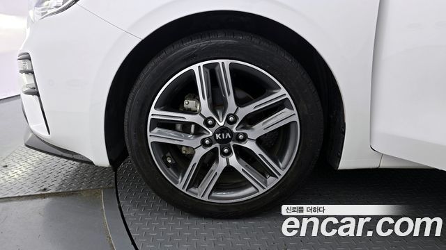 Kia K3 из Кореи Encar
