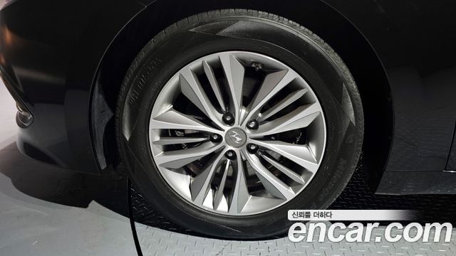Hyundai Grandeur из Кореи Encar