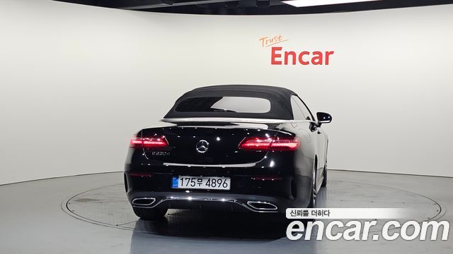 Mercedes-Benz E-Class из Кореи Encar