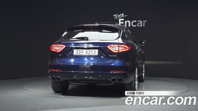 Maserati Levante из Кореи Encar