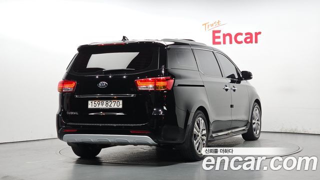 Kia Carnival из Кореи Encar