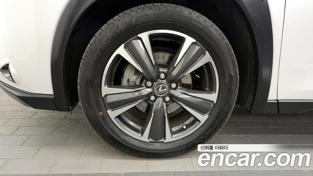 Lexus UX из Кореи Encar