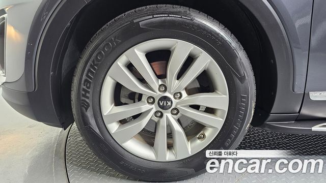 Kia Sorento Diesel 2.0 2WD Luxury — пробег 118 623 км — фото 5 из 5