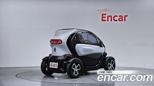 Renault (Samsung) Twizy Intens(2-seater) — пробег 3 564 км — фото 2 из 5