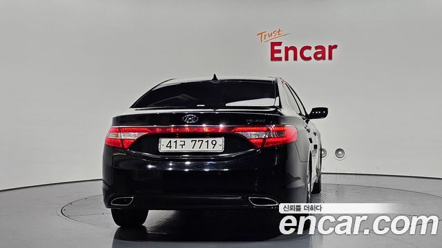 Hyundai Grandeur HG300 Royal — пробег 183 574 км — фото 4 из 5