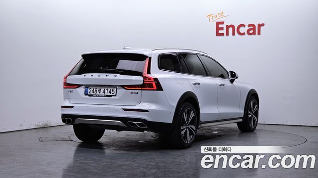 Volvo V60 из Кореи Encar