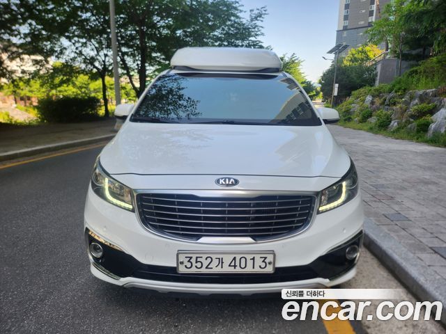 Kia Carnival 9-seater Hi-Limousine Prestige High roof — пробег 223 000 км — фото 3 из 5
