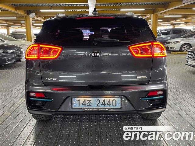 Kia Niro Noblesse — пробег 87 229 км — фото 5 из 5