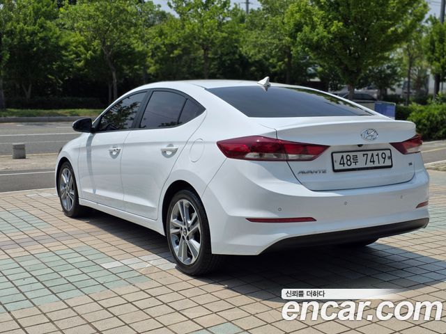 Hyundai AVANTE из Кореи Encar