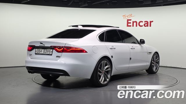 Jaguar XF из Кореи Encar
