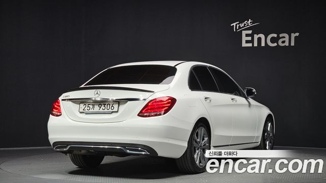 Mercedes-Benz C-Class из Кореи Encar