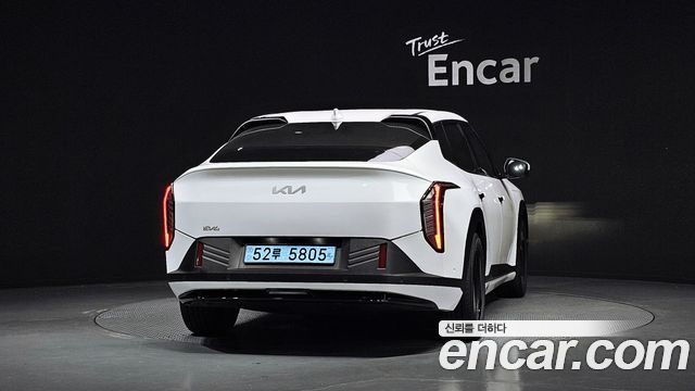 Kia EV4 из Кореи Encar
