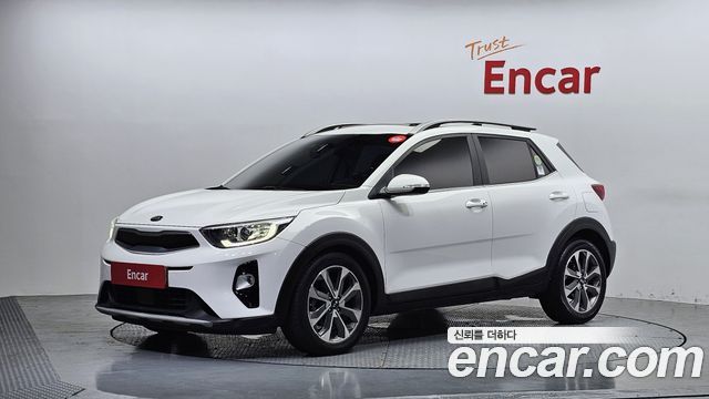 Kia Stonic из Кореи Encar