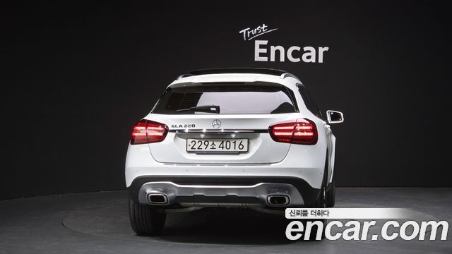 Mercedes-Benz GLA-Class из Кореи Encar