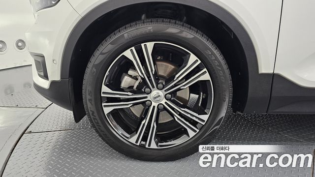 Volvo XC40 из Кореи Encar