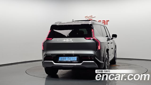 Kia EV9 из Кореи Encar