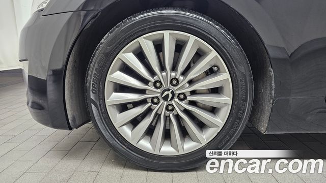 Hyundai Equus из Кореи Encar