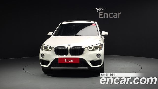 BMW X1 xDrive 18d Joy — пробег 65 717 км — фото 3 из 5