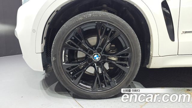 BMW X6 xDrive 35i — пробег 136 529 км — фото 5 из 5