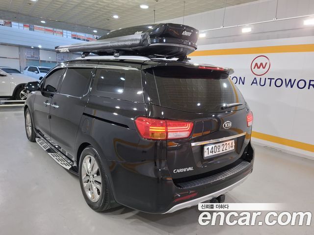 Kia Carnival из Кореи Encar