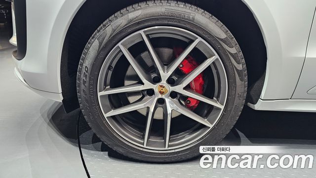 Porsche Macan из Кореи Encar