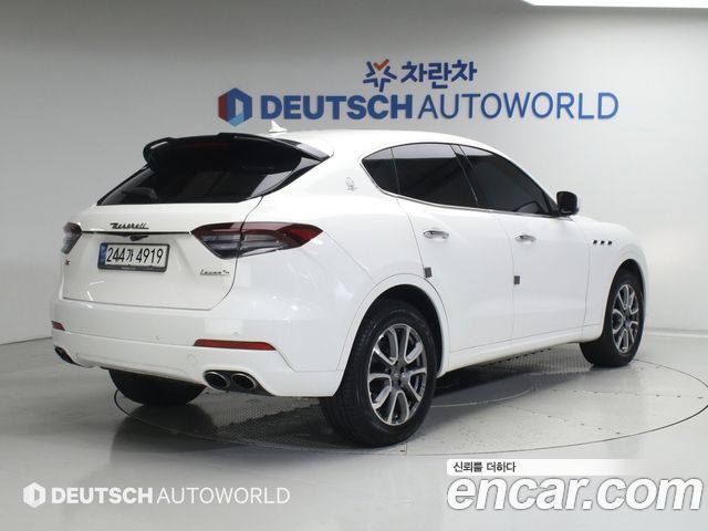 Maserati Levante из Кореи Encar