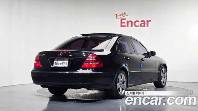 Mercedes-Benz E-Class из Кореи Encar